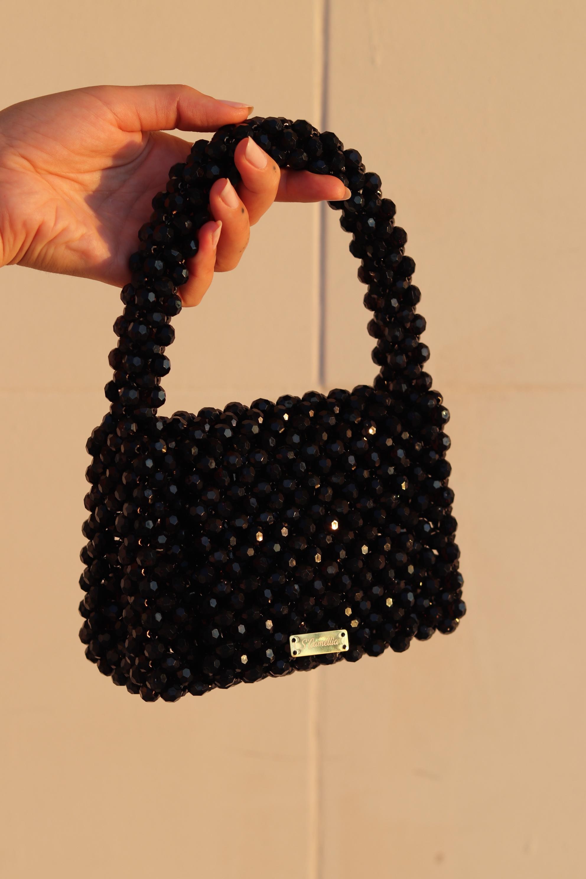 S'Camellia Black Swan Bag – Şıklığın ve Asaletin Buluştuğu Siyah Çanta