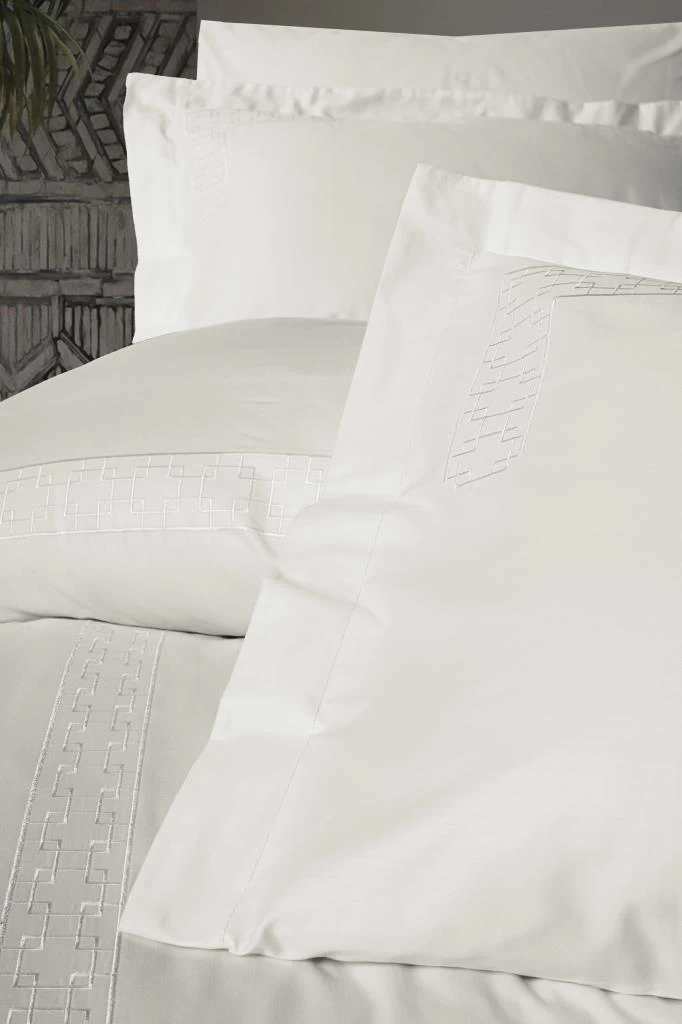 Cotton Box Brode Nakışlı Çift Kişilik Saten Nevresim Takımı Luxe Ekru