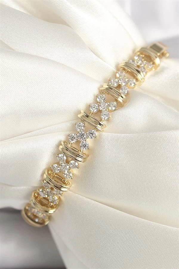 Pirinç Gold Renk Zirkon Taşlı Çiçek Model Xuping Vip Exclusive Seri Bileklik
