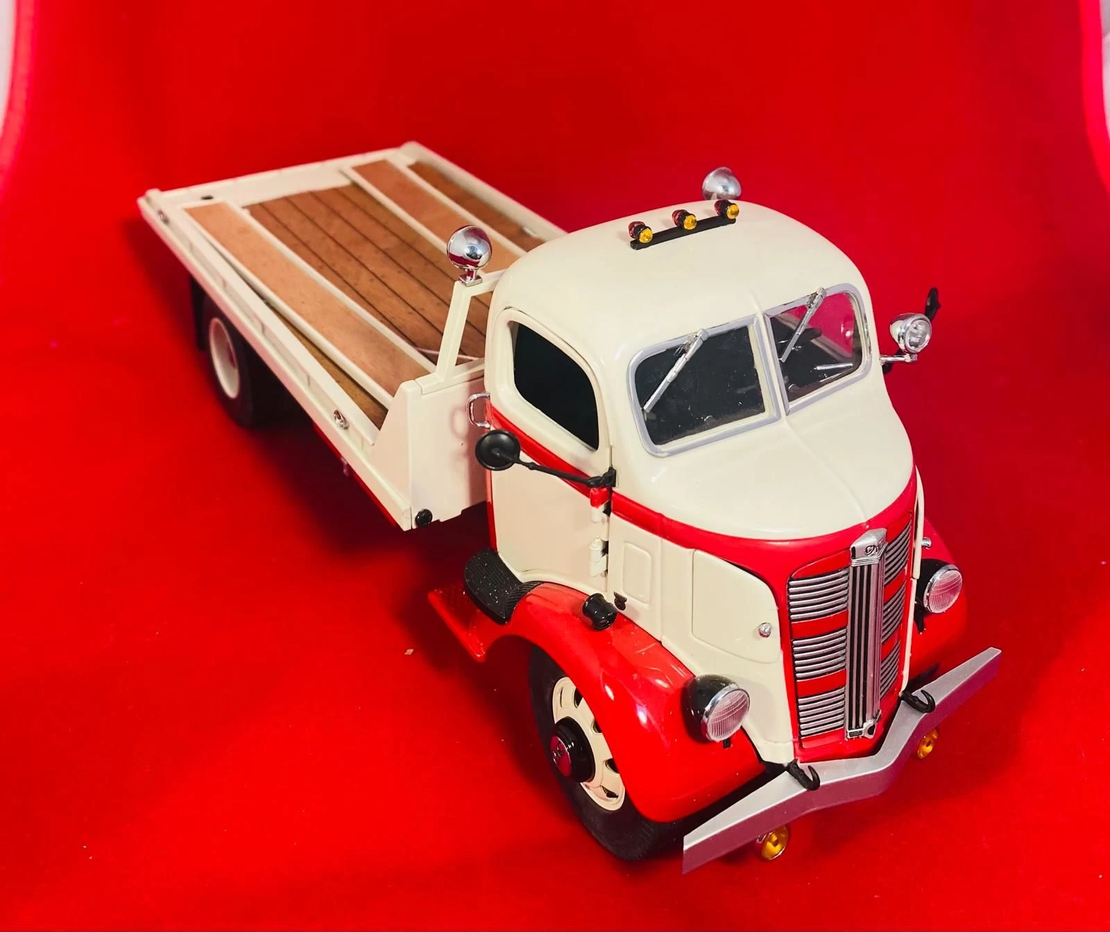 Danbury Mint 1/24 Gmc Car Carrier